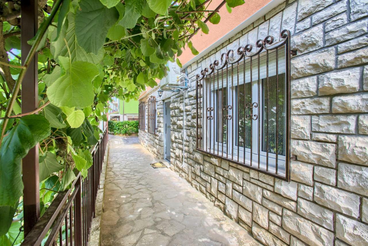 Apartman Paola Pula Ngoại thất bức ảnh