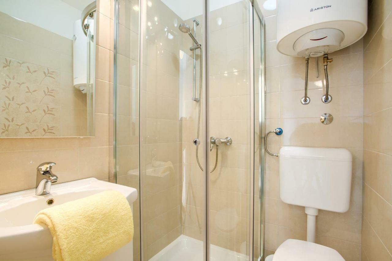 Apartman Paola Pula Ngoại thất bức ảnh