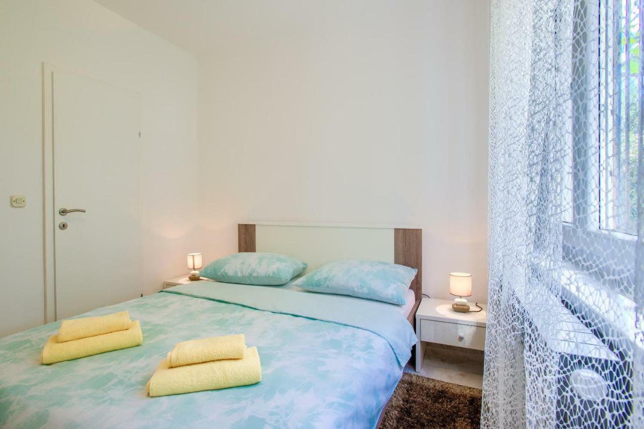 Apartman Paola Pula Ngoại thất bức ảnh