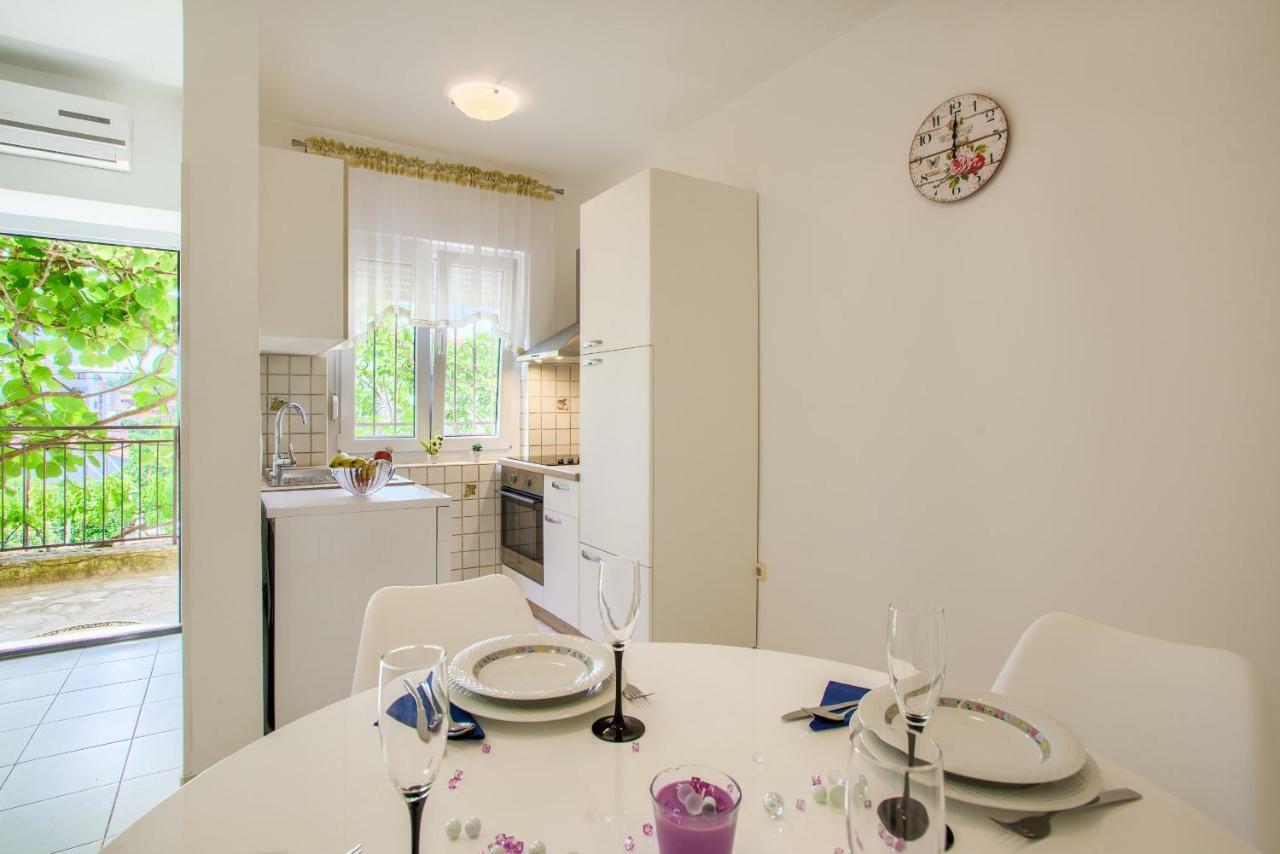 Apartman Paola Pula Ngoại thất bức ảnh
